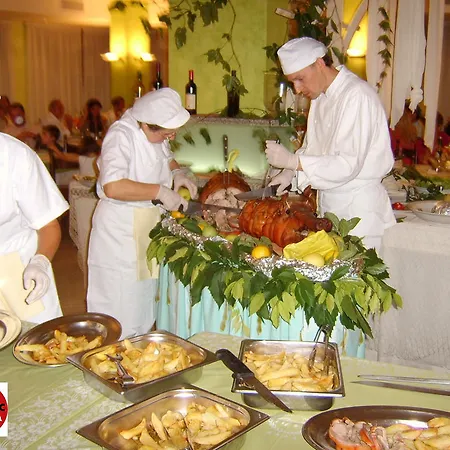 Atlantic Riviera Mare מלון 4*