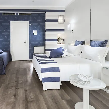 Atlantic Riviera Mare 4* ミザーノ・アドリアーティコ