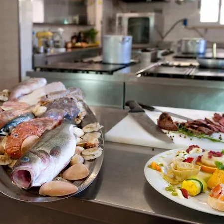 Atlantic Riviera Mare Szálloda 4*