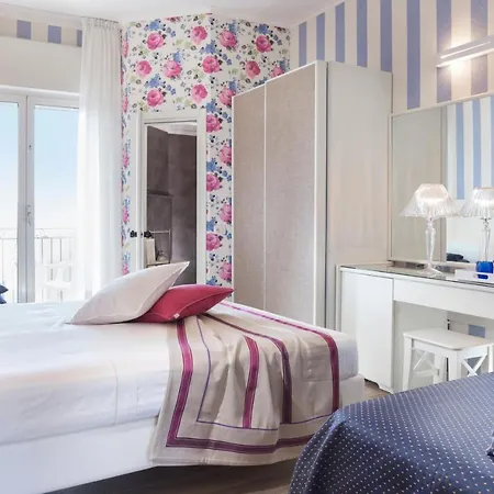 Atlantic Riviera Mare ホテル 4*